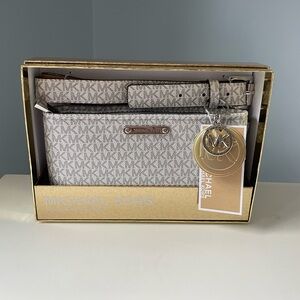 NWT MICHAEL KORS Silver Logo Belt Bag